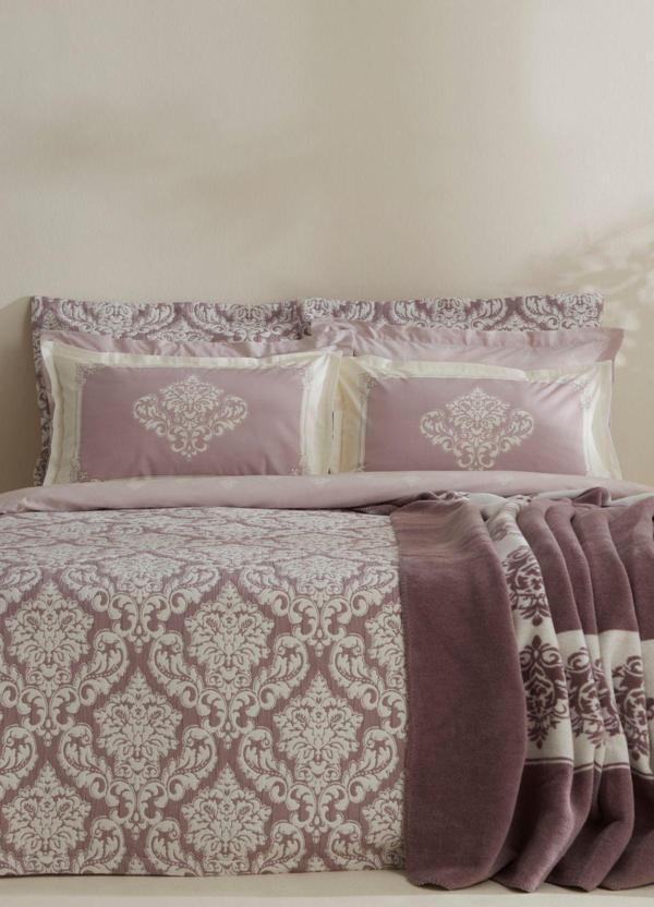 Karaca Home Timeless 8 Parça Çeyiz Seti Mürdüm - Image 1
