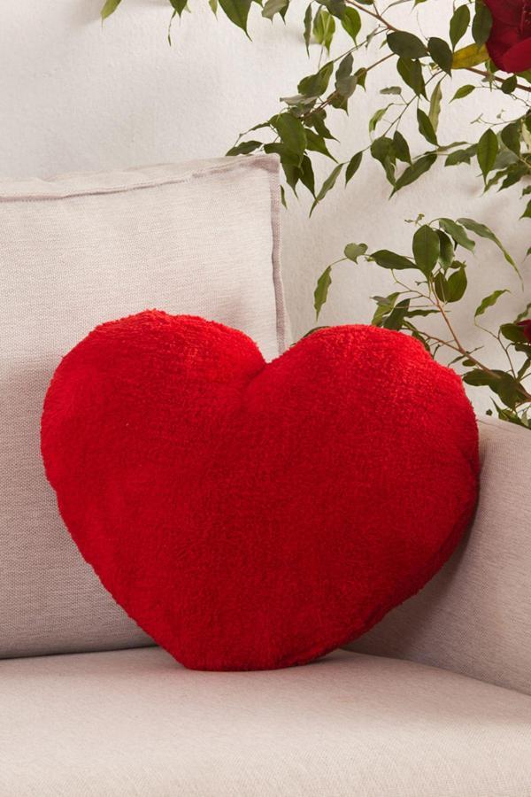 Sarah Anderson Amour Kalp Yastık Kırmızı - Image 1