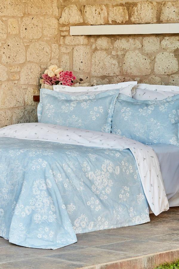 Karaca Home Charleen Çift Kişilik Yatak Örtüsü Mavi - Image 1