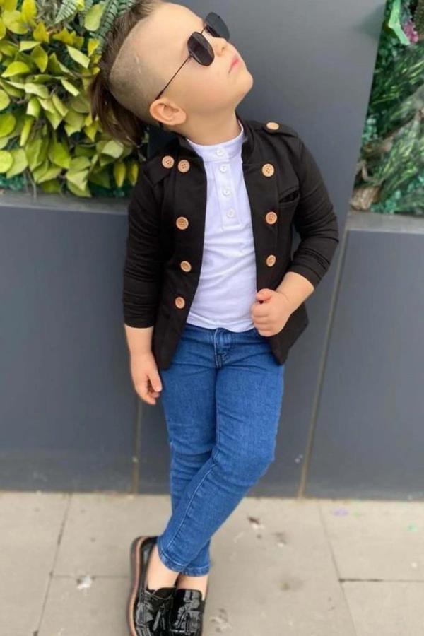 Erkek Çocuk Omzu ve Ceket Yakası Düğme Detaylı Cepli Blazer Ceketli Siyah Alt Üst Takım - Image 1