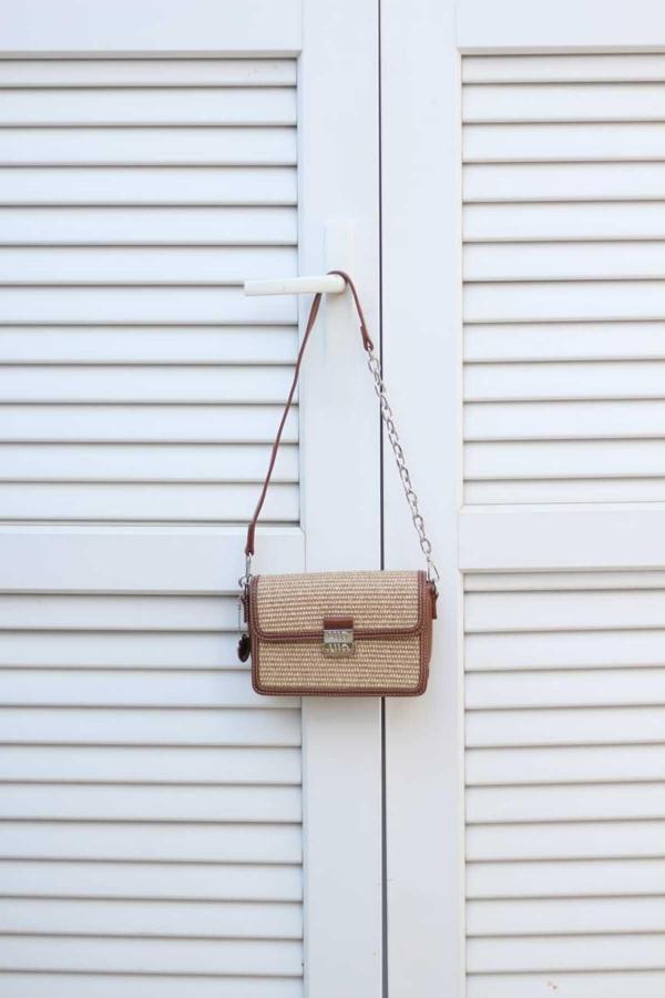 Moom Bag Kadın Camel Hasır Doku Zincir Detaylı El Çantası - Image 1