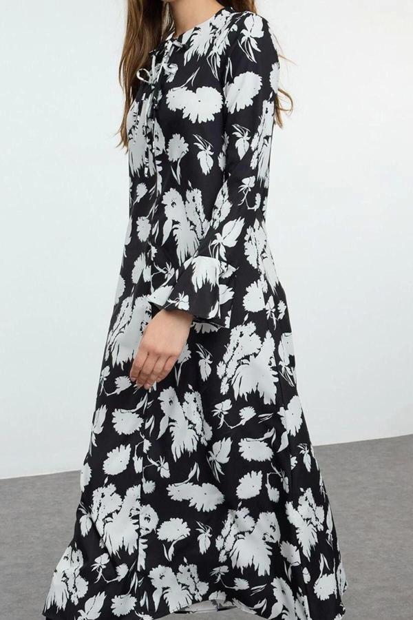 Moda Stil Fitted Bisiklet Yaka Maxi Boy Tesettür Fiyonklu Dokuma Desenli Elbise - Image 1