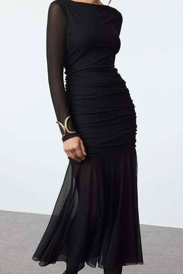 Moda Stil Fitted Kayık Yaka Midi Boy Vücuda Oturan Tül Elbise - Image 1