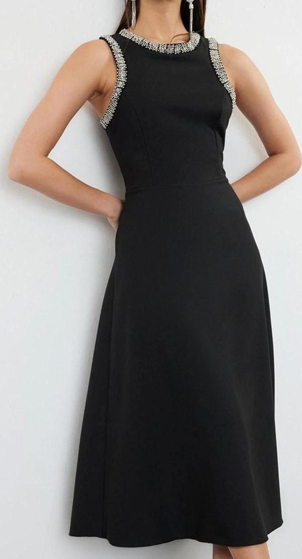 Moda Stil Fitted Halter Yaka Midi Boy A-Kesim Taş Aksesuarlı Dokuma Elbise - Image 1