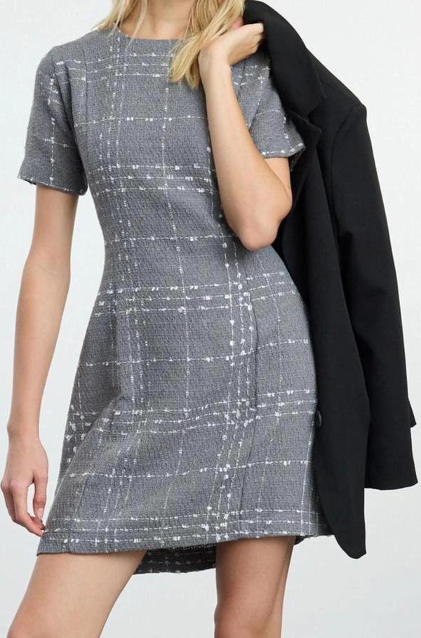 Moda Stil Regular Bisiklet Yaka Mini Boy Ekose Kareli Düz Kesim Tüvit Dokuma Elbise - Image 1