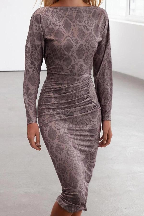 Moda Stil Slim Kayık Yaka Midi Boy Limited Edition Baskılı Drapeli Vücuda Oturan Esnek Örme Elbise - Image 1
