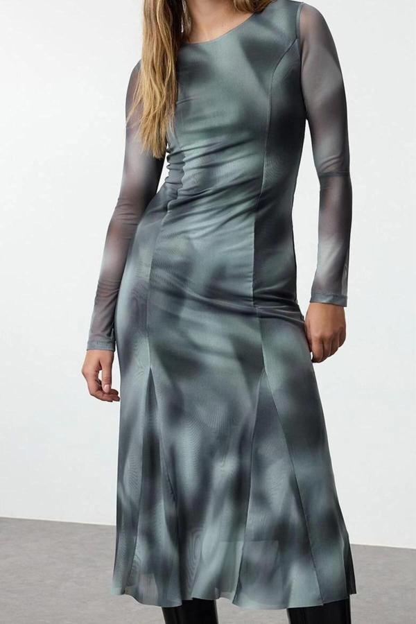 Moda Stil Slim Bisiklet Yaka Midi Boy Soyut Soyut Desenli Etek Ucu Fıfrfırlı Örme Elbise - Image 1