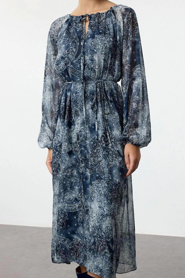 Moda Stil Regular Bisiklet Yaka Midi Boy Kuşaklı Çiçekli A Kesim Astarlı Dokuma Kışlık Elbise - Image 1