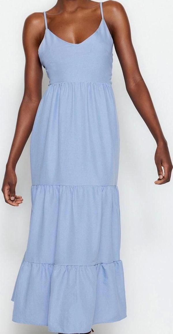 Moda Stil Regular V Yaka Midi Boy Eteği Volanlı Sırt Bağlama Detaylı Askılı Dokuma Elbise - Image 1
