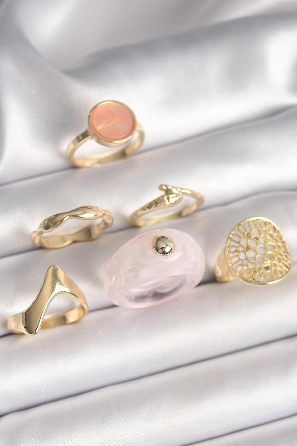 Pirinç Gold Renk Pembe Plastik Yüzük Model Daire Pembe Mine Yılan Detay 6'Lı Kadın Yüzük Seti - Image 1