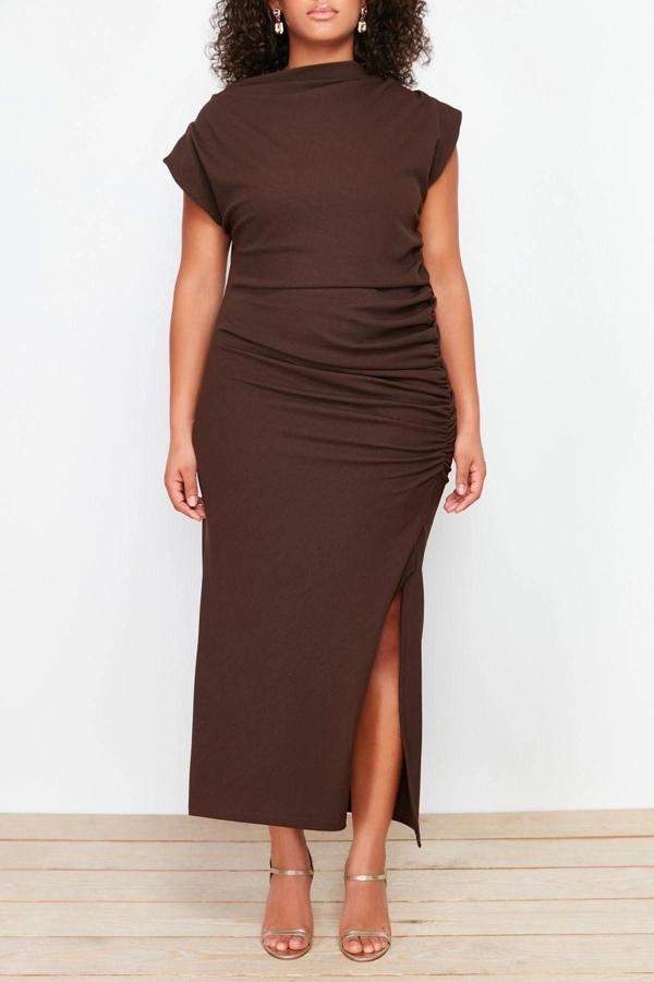 Moda Büyük Beden Abiye Krep Örme Dik Yaka Kolsuz Kol Bodycone Midi Boy Büyük Beden Elbise - Image 1