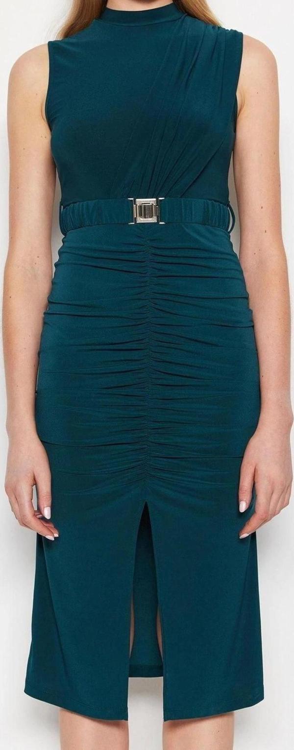 Kolsuz Dik Yaka Koyu Kahverengi Vücuda Oturan Drape Detaylı Kemerli Midi Esnek Örme Kalem Elbise - Image 1