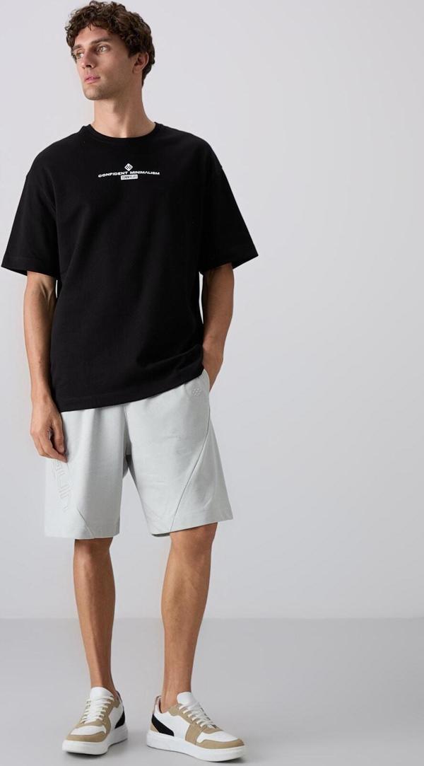 Sıyah/Beyaz Pamuklu Kalın Yumuşak Dokulu Oversize Fit Baskılı Erkek T-Shirt - 88321 - Image 1