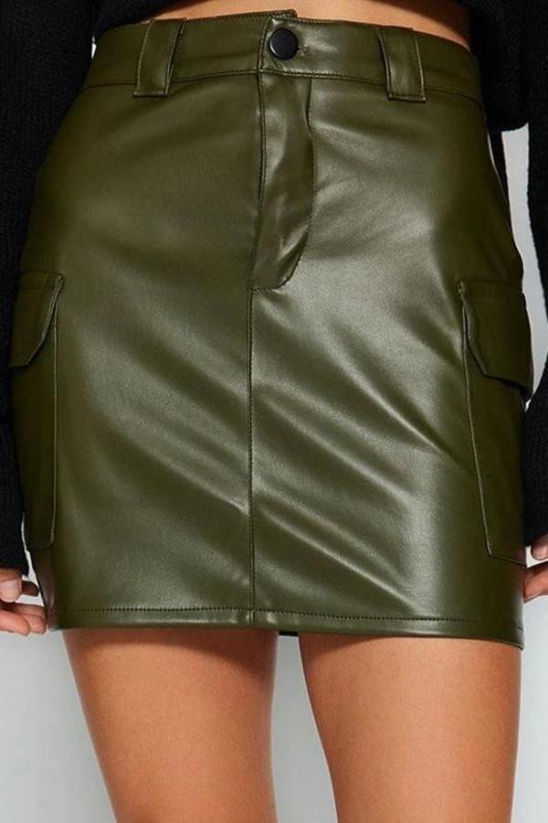 Modern Tarz Astarsız Örme Mini Boy Suni Deri Kargo Cepli Yüksek Bel Vücuda Oturan Mini Etek - Image 1