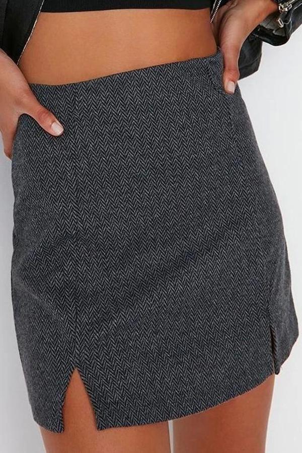 Modern Tarz Astarsız Örme Mini Boy Yırtmaç Detaylı Mini Normal Bel Örme Etek - Image 1