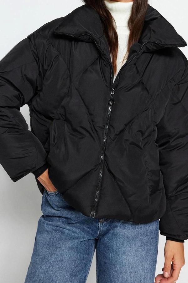 Tasarım Düz Astarlı Yaka Standart Oversize Dik Kadın Oversize Su İtici Şişme Kapitone Mont - Image 1