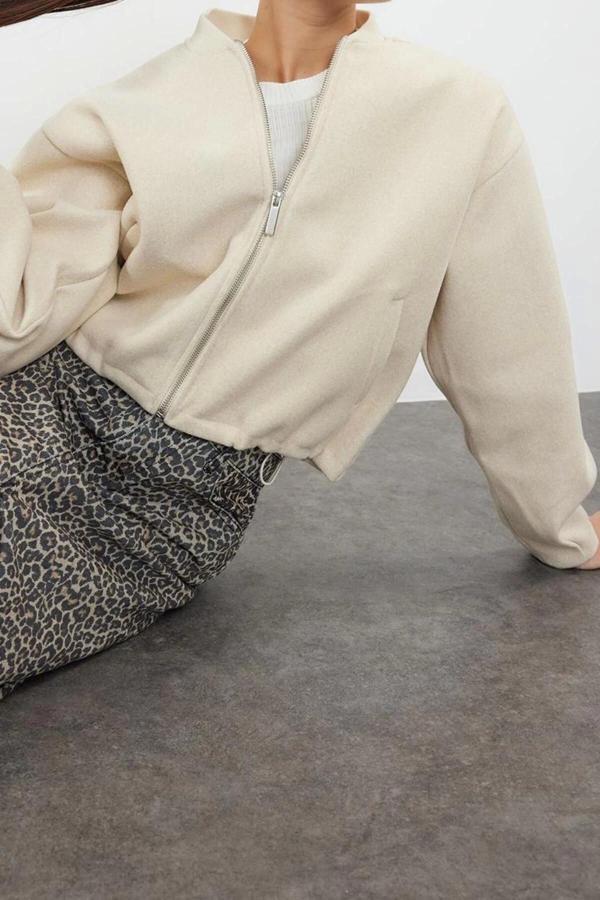 Tasarım Düz Astarlı Yaka Standart Oversize Hakim Kadın Oversize Kaşe Bomber Ceket Mont - Image 1