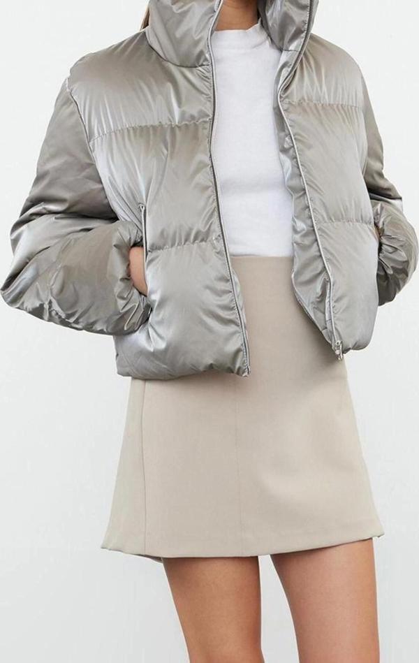 Tasarım Düz Astarlı Yaka Crop Regular Dik Kadın Oversize  Su İtici Şişme Mont - Image 1
