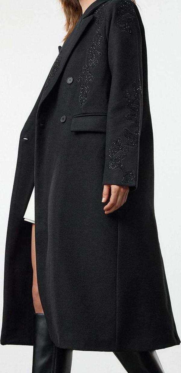 Tasarım Nakışlı Astarlı Yaka Uzun Regular Ceket Kadın Nakış Detaylı Yumuşak Dokulu Kaban - Image 1