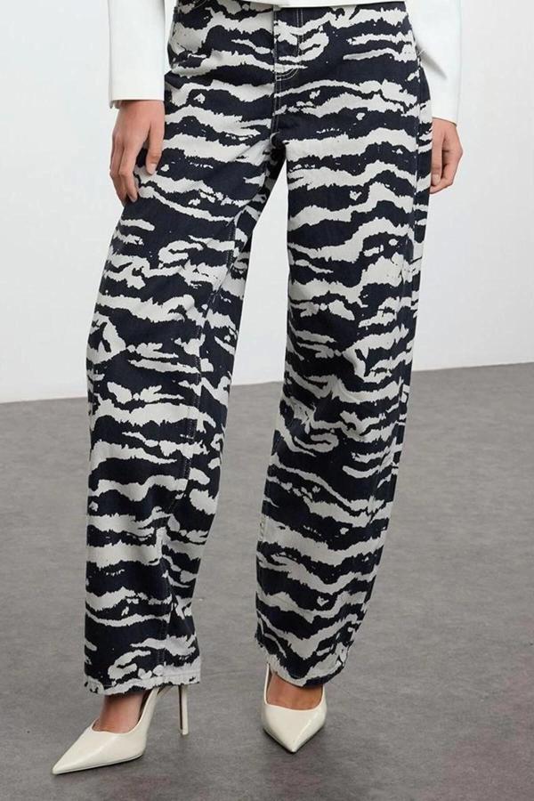 Stil Kadın Moda Denim Kot Pantolon Uzun Boru Paça Zebra Desenli Yüksek Bel Skater Jeans - Image 1
