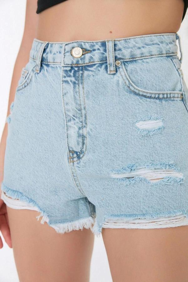 Moda Denim Yüksek Bel Geniş Paça Gündelik Açık Mavi Yırtıklı Denim Şort - Image 1