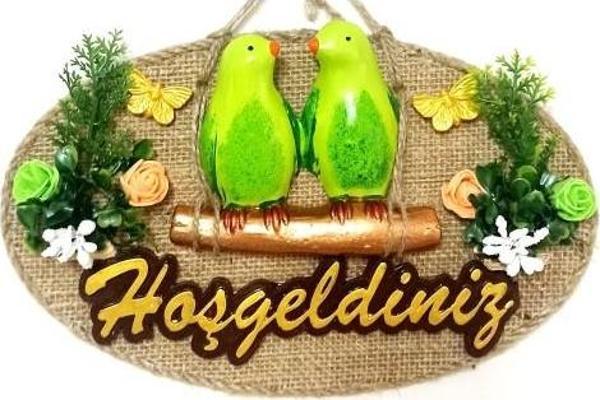 Yeşil Kuşlu Hoşgeldiniz Yazılı Kapı Süsü - Image 1