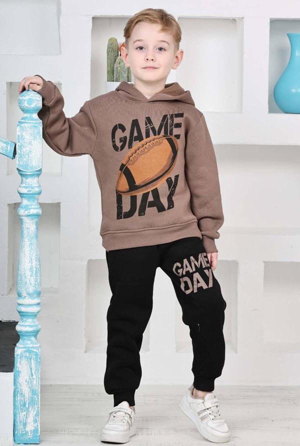 Erkek Çocuk Üzerinde Top ve Game Day Yazı Baskılı Sweatshirt 3 İplik Kahverengi Eşofman Takım - Image 1