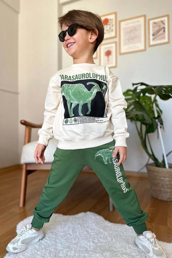 Erkek Çocuk Üzerinde Parasaurolophus Figürlü ve Yazı Baskılı Yeşil Eşofman Takım - Image 1