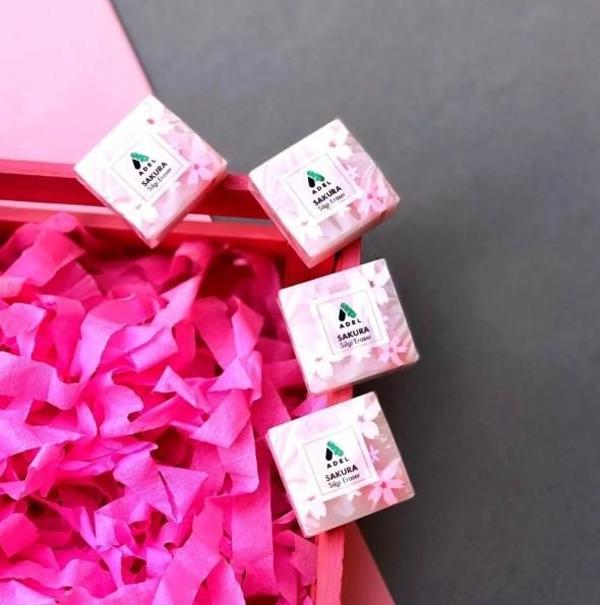4 Adet Sakura Silgi - Image 1
