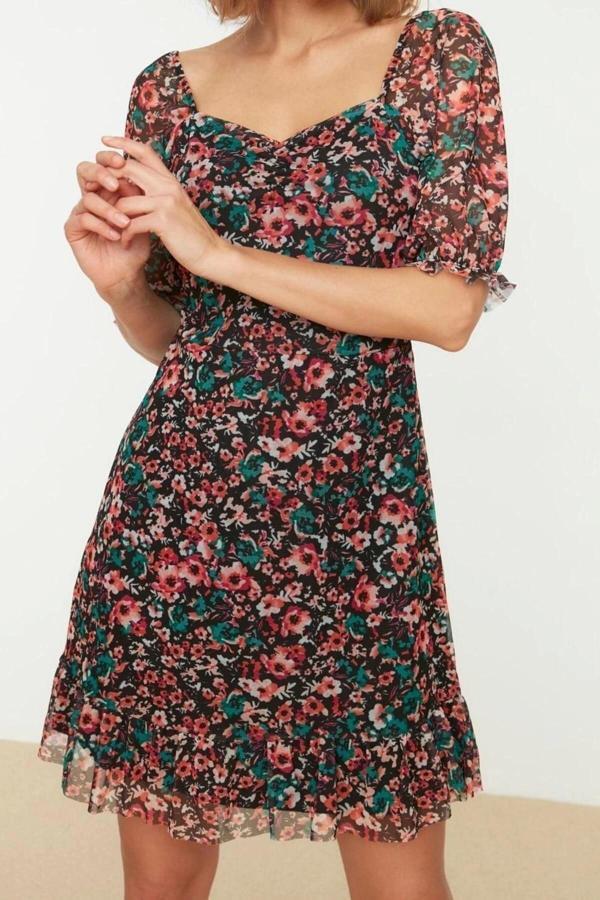 Moda Regular Casual Günlük Tül Örme Kalp Yaka Kısa Kol Eteği Fırfırlı Mini Boy Elbise - Image 1
