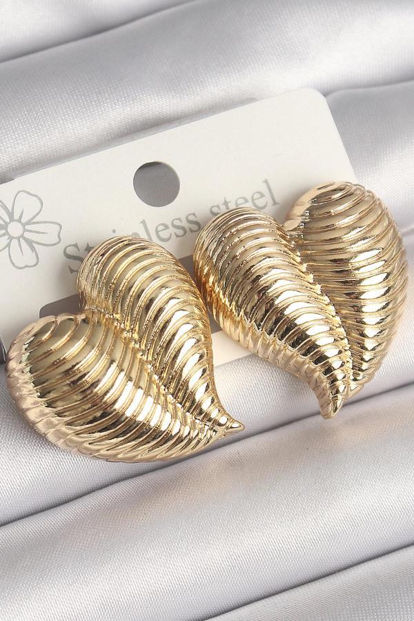 Pirinç Gold Renk İşlemeli Bomba Kalp Model Kadın Küpe - Image 1