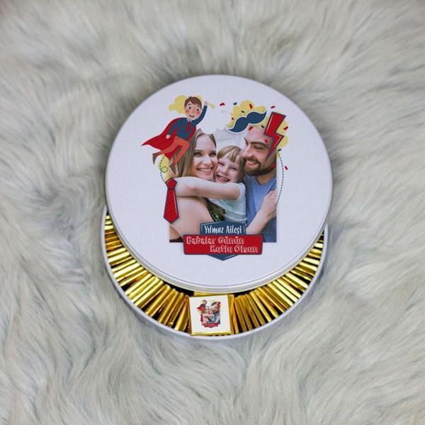 Hediyelen Babaya Hediye Fotoğraflı Metal Kutuda Çikolata 100 Adet - Image 1