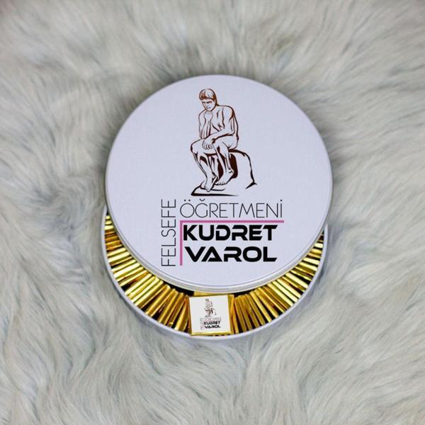 Hediyelen Felsefe Öğretmeni Metal Kutuda Çikolata 100 Adet - Image 1