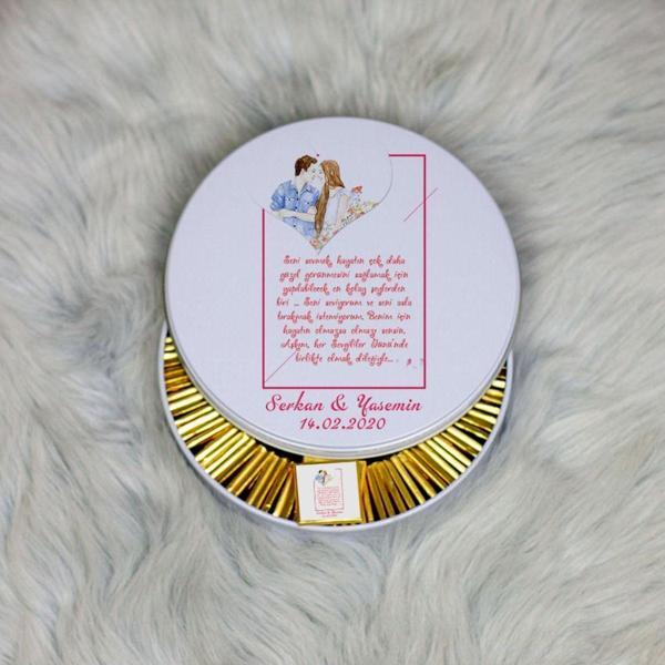 Hediyelen En Güzel Sevgili Hediyesi Metal Kutuda Çikolata 100 Adet 010 - Image 1