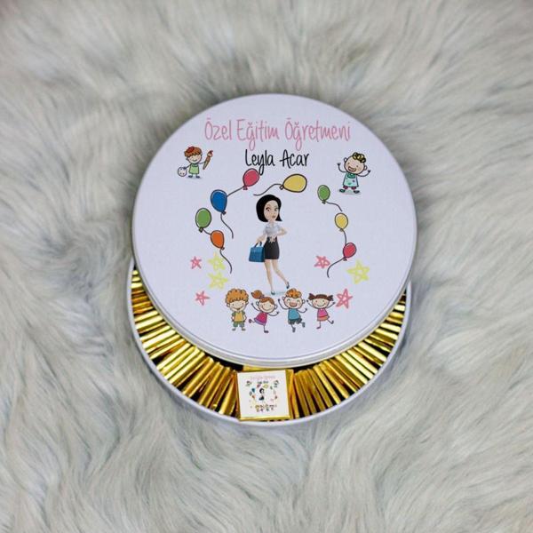 Hediyelen Özel Eğitim Öğretmeni Metal Kutuda Çikolata 100 Adet 002 - Image 1