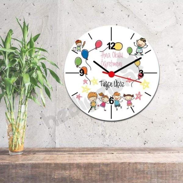 Hediyelen Ana Okulu Öğretmenine Hediye Duvar Saati - Image 1