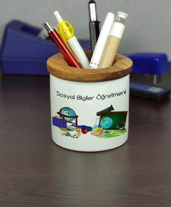 Hediyelen Sosyal Bilgiler Öğretmeni Seramik Kalemlik - Image 1