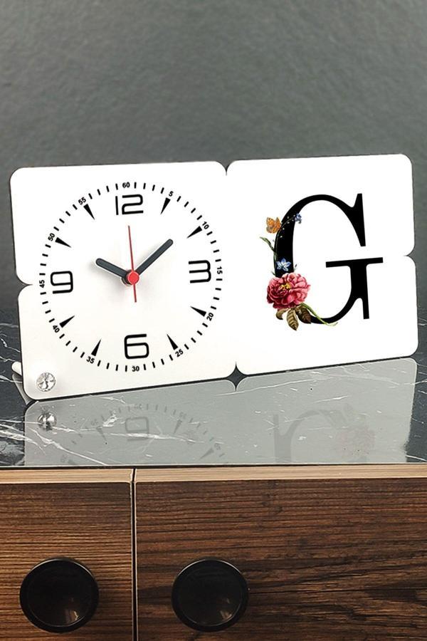 Hediyelen G Harfi Ahşap Masa Saati - Image 1