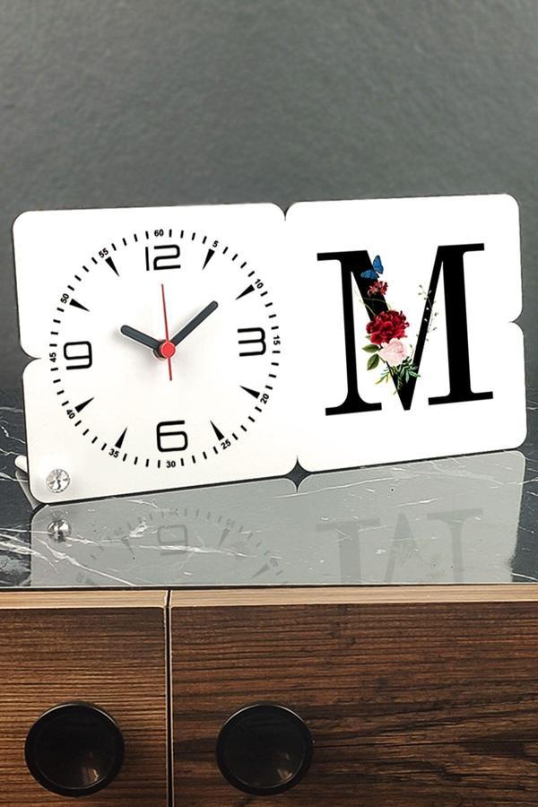 Hediyelen M Harfi Ahşap Masa Saati - Image 1