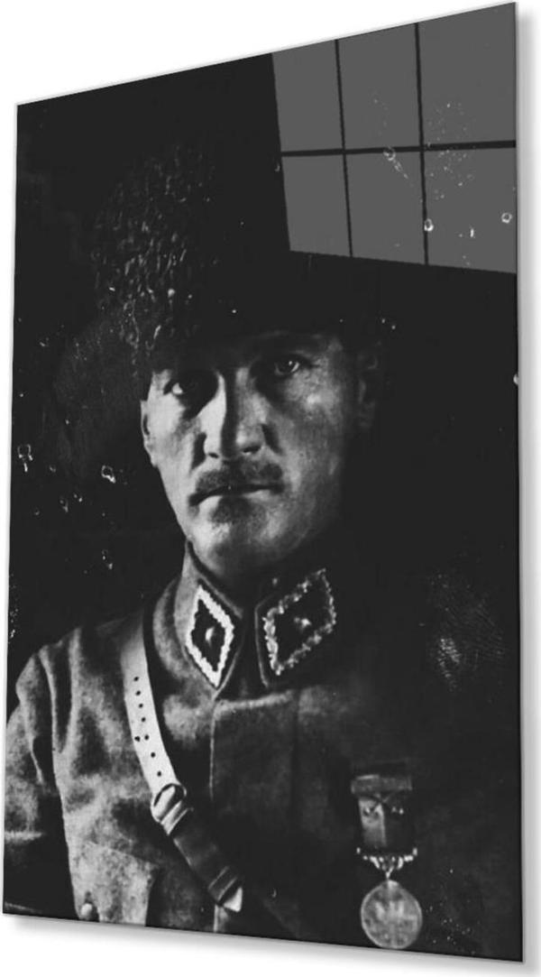 İdealizbiz Atatürk Cam Tablo 4Mm Dayanıklı Temperli Cam, Atatürk Glass Wall Art - Image 1