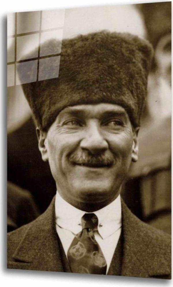 İdealizbiz Atatürk Cam Tablo - Image 1