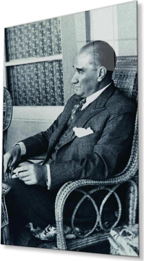 İdealizbiz Atatürk Baskılı Cam Tablo 4Mm Dayanıklı Temperli Cam - Image 1