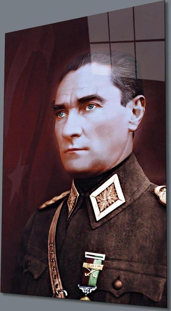 İdealizbiz Atatürk Üniformalı Portre Dikey Cam Tablo Hediyelik Büyük Tablo Ev Ofis Dekoru - Image 1
