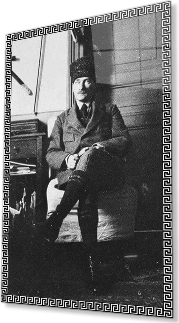 İdealizbiz Atatürk Cam Tablo 4Mm Dayanıklı Temperli Cam, Atatürk Glass Wall Art - Image 1