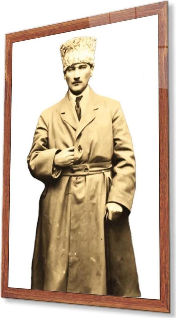 İdealizbiz Atatürk Cam Tablo 4Mm Dayanıklı Temperli Cam, Atatürk Glass Wall Art - Image 1