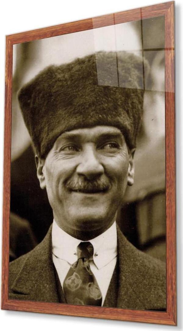 İdealizbiz Atatürk Cam Tablo 4Mm Dayanıklı Temperli Cam, Atatürk Glass Wall Art - Image 1