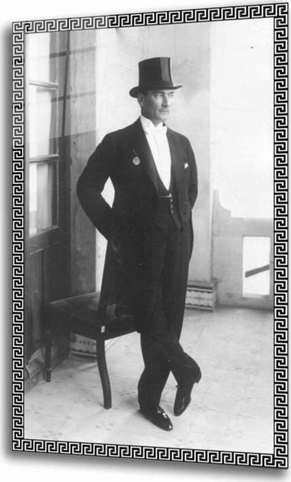 İdealizbiz Siyah Atatürk Dayanıklı Temperli Cam Tablo 4Mm - Image 1