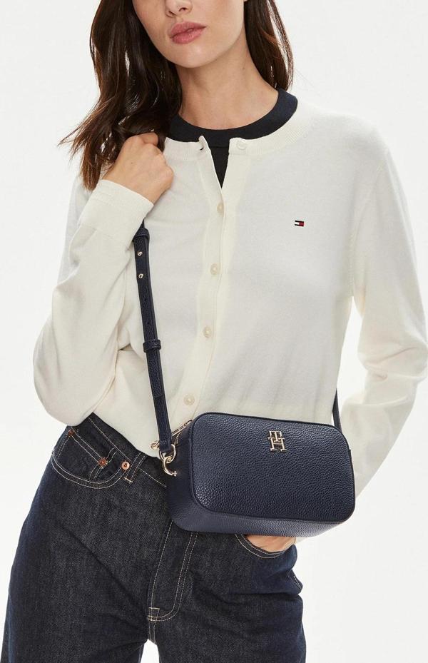 TOMMY HILFIGER KADIN OMUZ ÇANTASI AW0AW15179-DW6 - Image 1