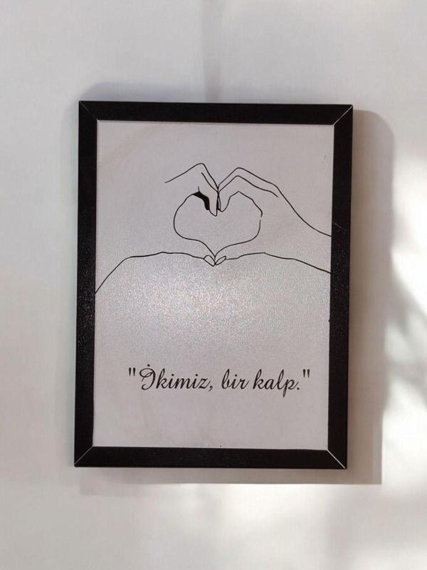 Fikart Kişiye Özel Ahşap Tablo – İsimli Ve Sevgi Sözlü Mdf Çerçeveli Dekoratif Duvar Tablosu (20X15 Cm) - Image 1