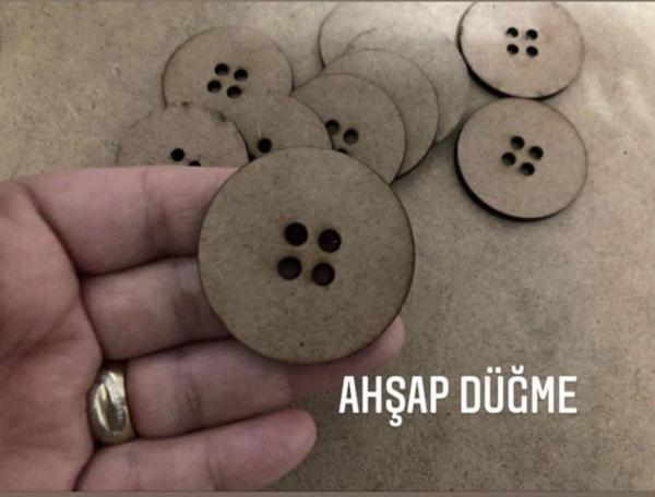Gülüş Lazer Kesim 10 Adet Ahşap 3X3 Cm Ebatlı Ahşap Düğme Ham Renk - Image 1
